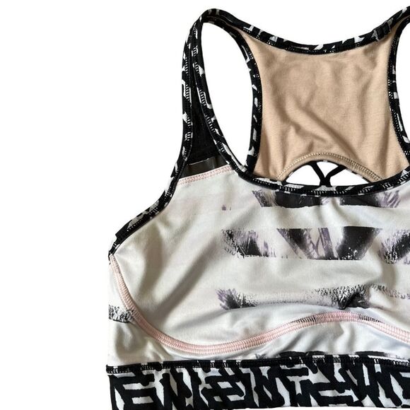 Lululemon Sweaty Or Not Bra Size 8 - Picture 2 of 7